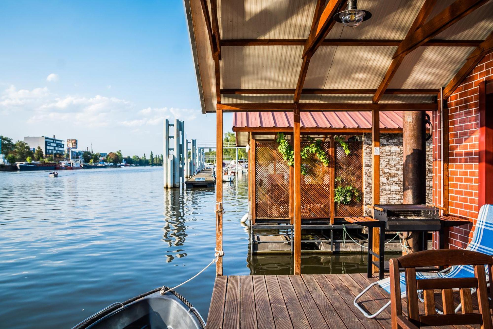 מלון פראג Houseboat Benjamin - Houseboats Benjamin & Franklin מראה חיצוני תמונה